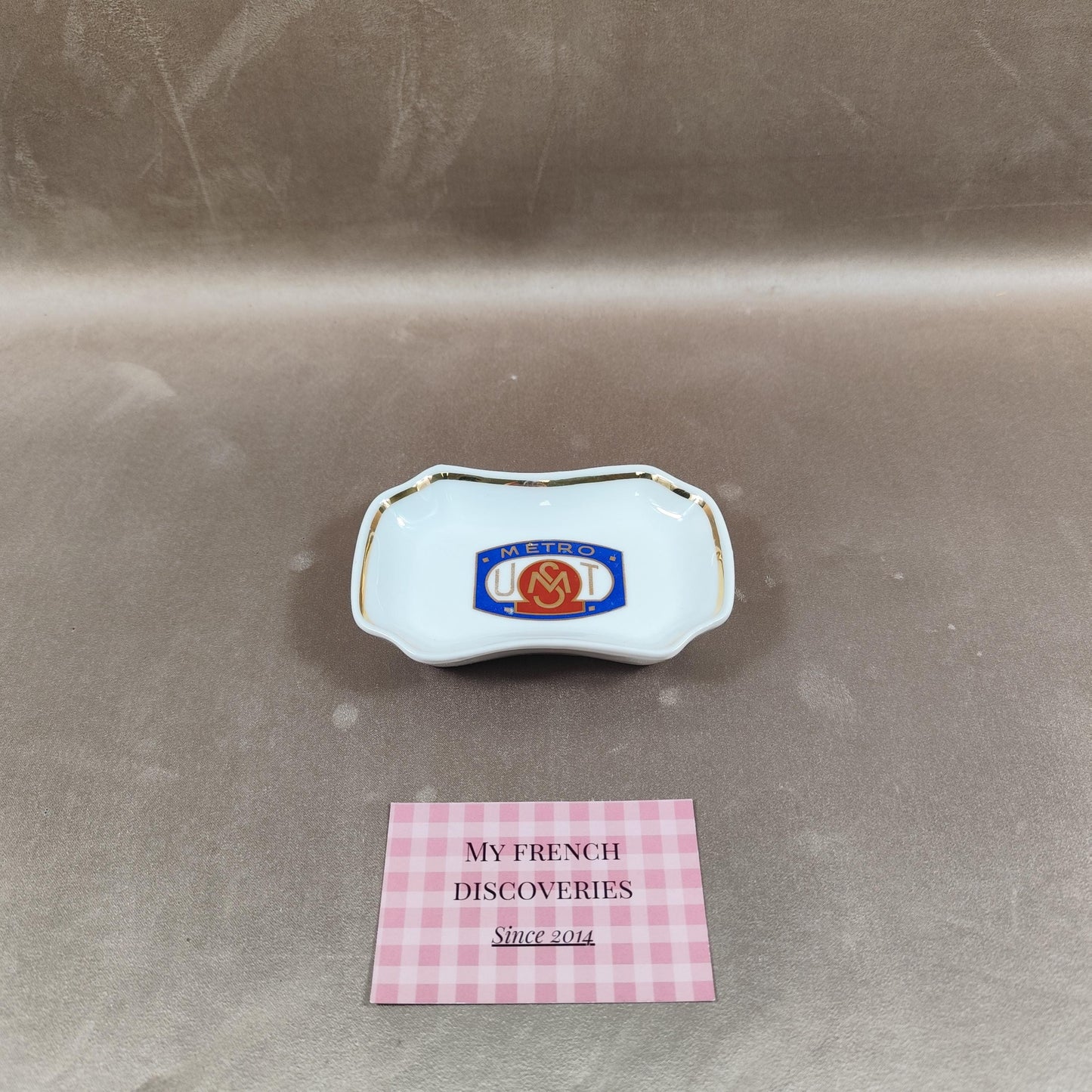 Cendrier publicitaire METRO US Métro en porcelaine Club sportif RATP Paris