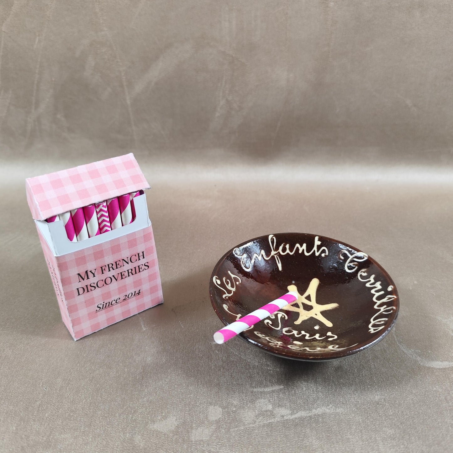 Cendrier Les Enfants Terribles Paris Megève Céramique brune vintage