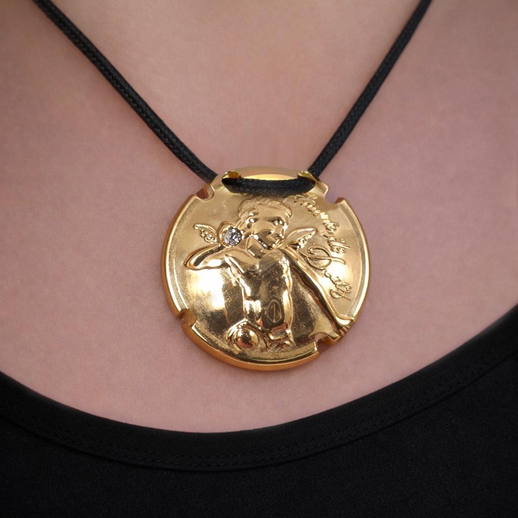 Capsule de champagne Amour de Deutz 2006 plaquée or Pascal Morabito Pendentif