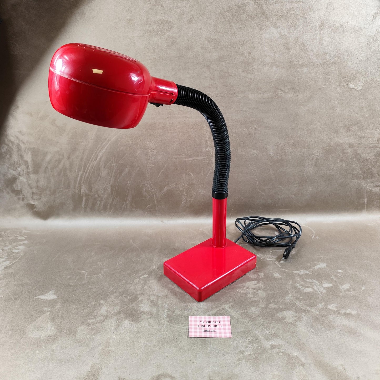 Lampe de bureau vintage rouge années 70 Design italien flexible Métal et plastique