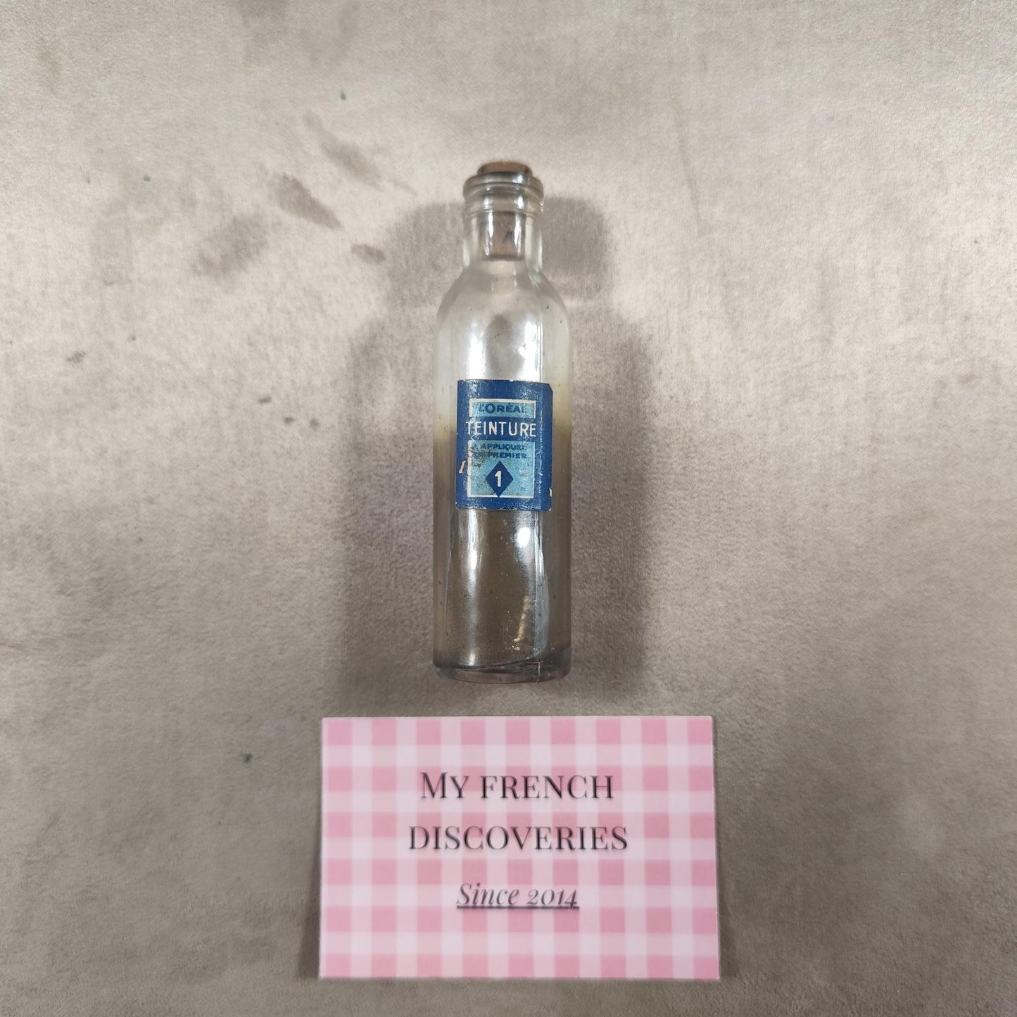 Lot de flacons anciens de pharmacie et produits ménagers O-Cedar, Clarks, LOréal Verre