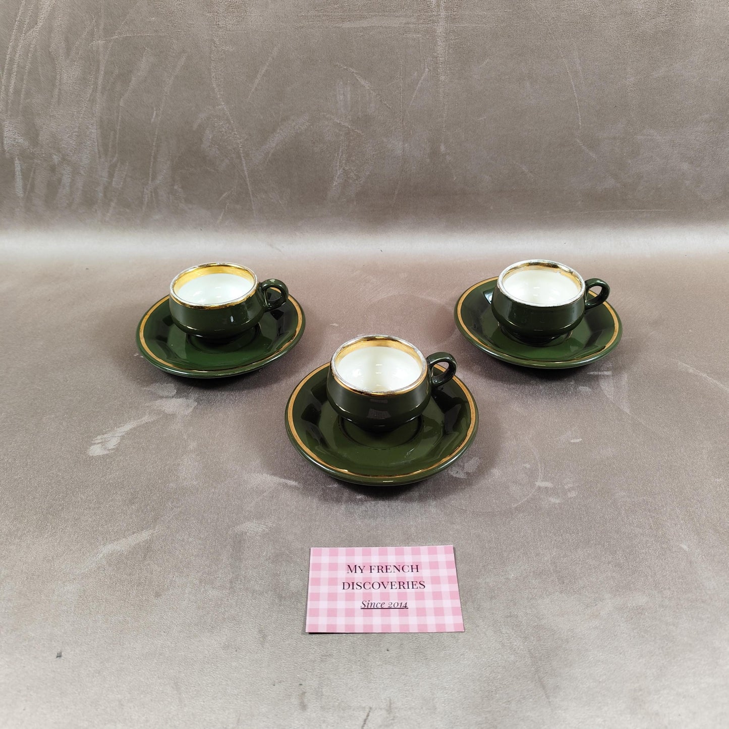 Ensemble de 3 tasses à café Helvetia B.F. Tours  Pillivuyt France Céramique verte