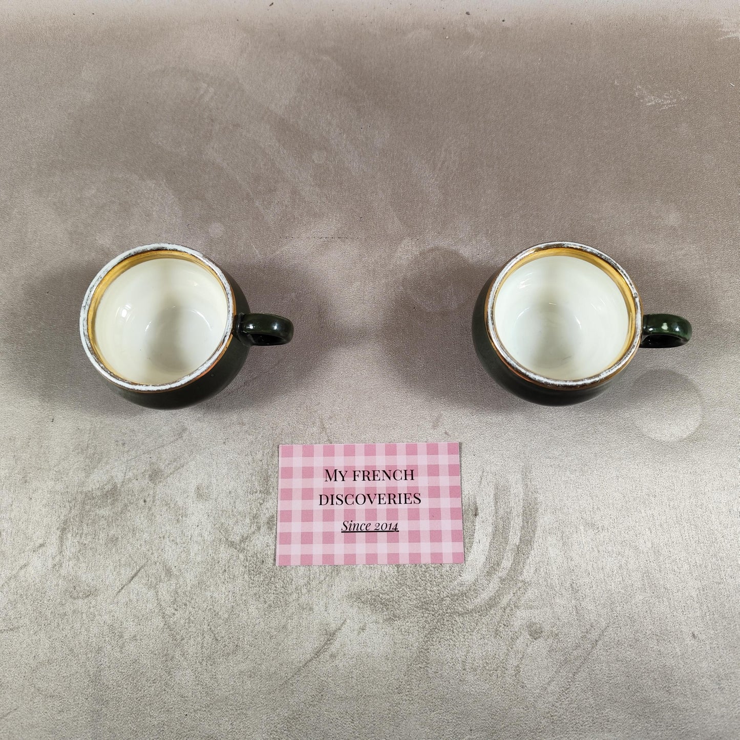 Paire de tasses espresso Helvetia B.F. Tours  Pillivuyt France  Céramique verte