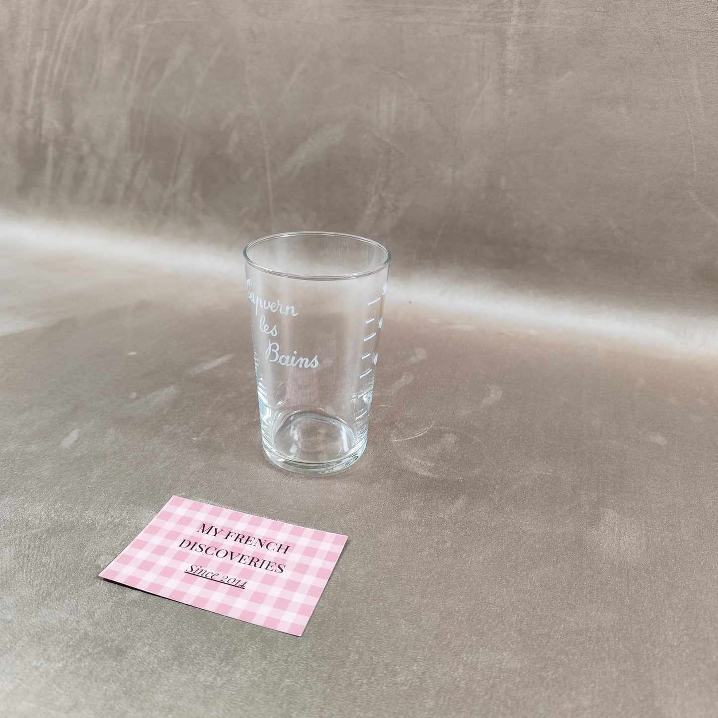 Verre de curiste Capvern les Bains avec étui Verre à cure gradué Vintage