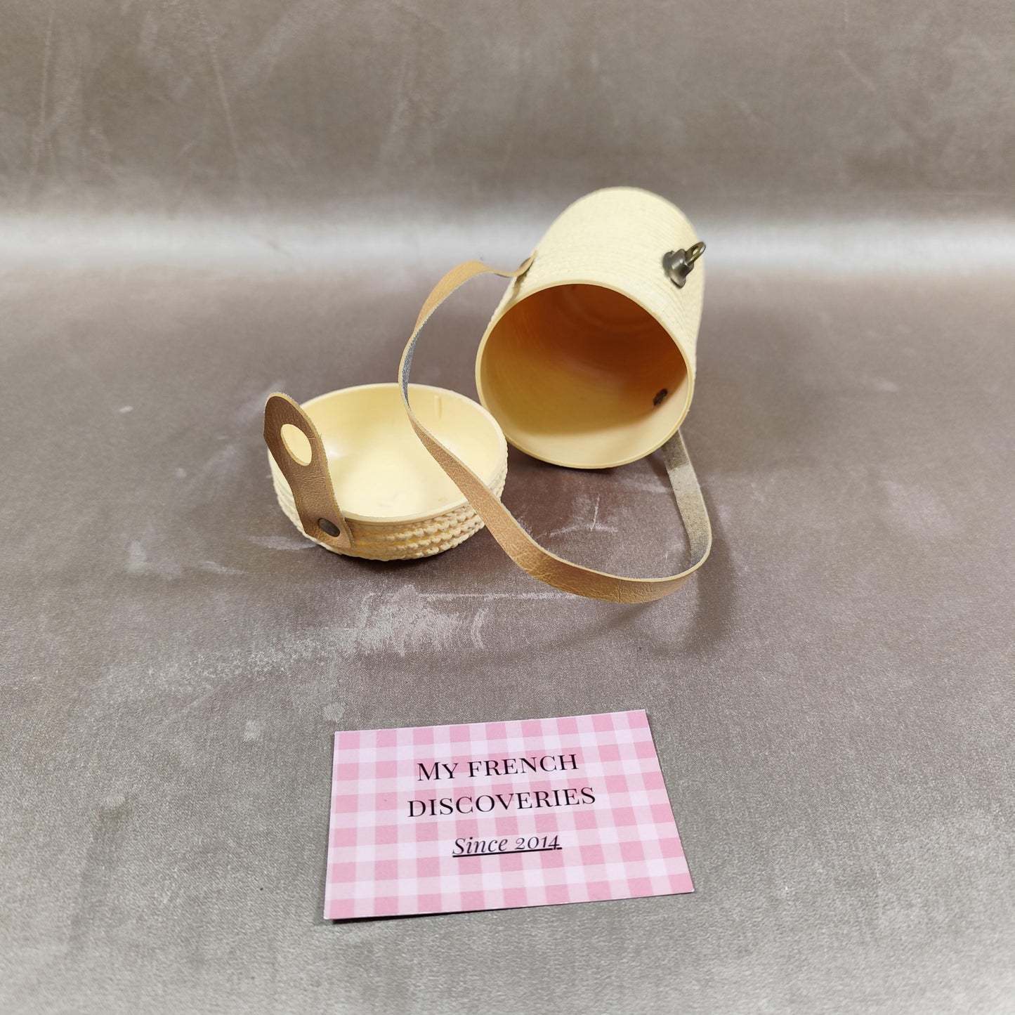Verre de curiste Capvern les Bains avec étui Verre à cure gradué Vintage