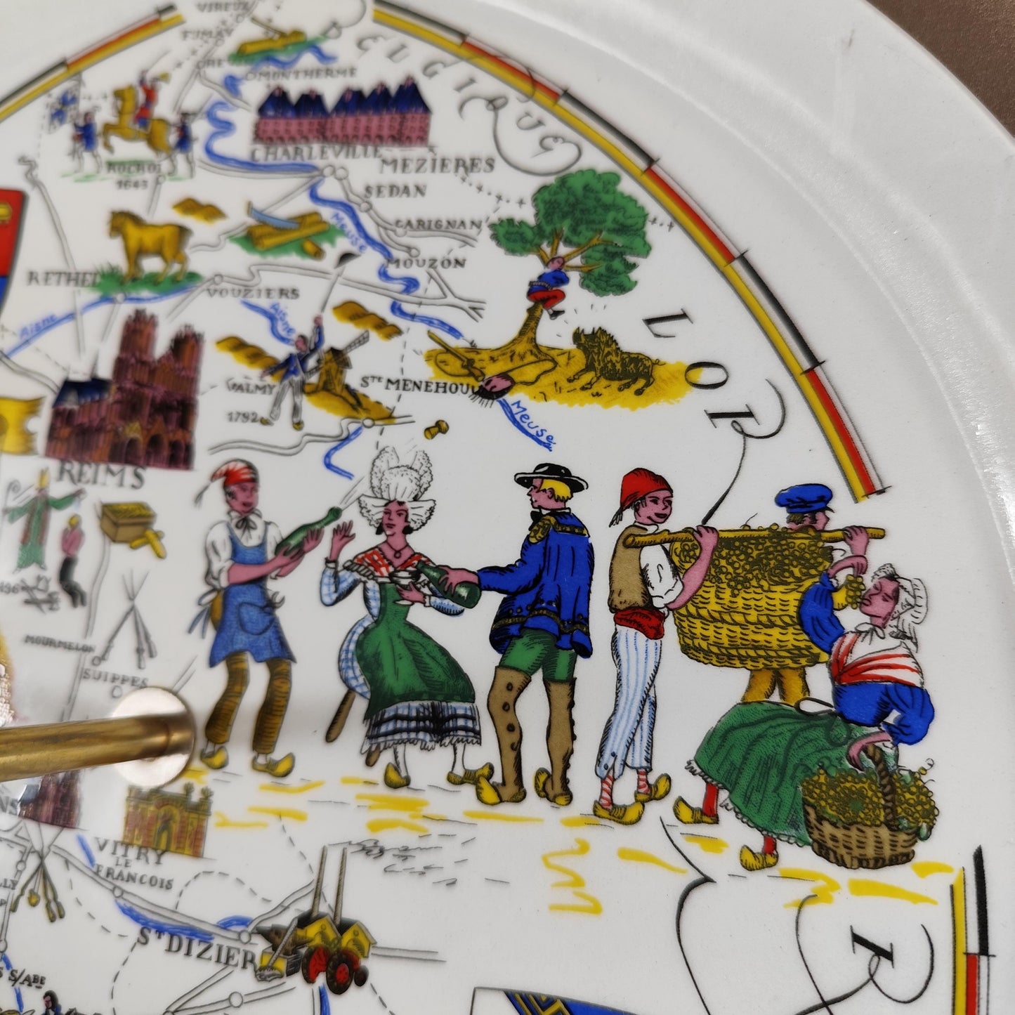 Plateau à fromage vintage Fayencerie de Lunéville carte Champagne Ardennes H. Chassagnac
