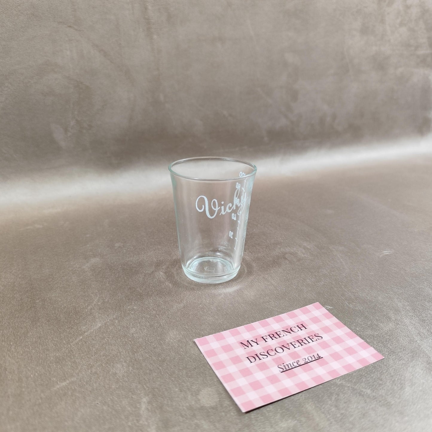 Verre de cure Vichy avec étui Verre de curiste gradué Thermalisme