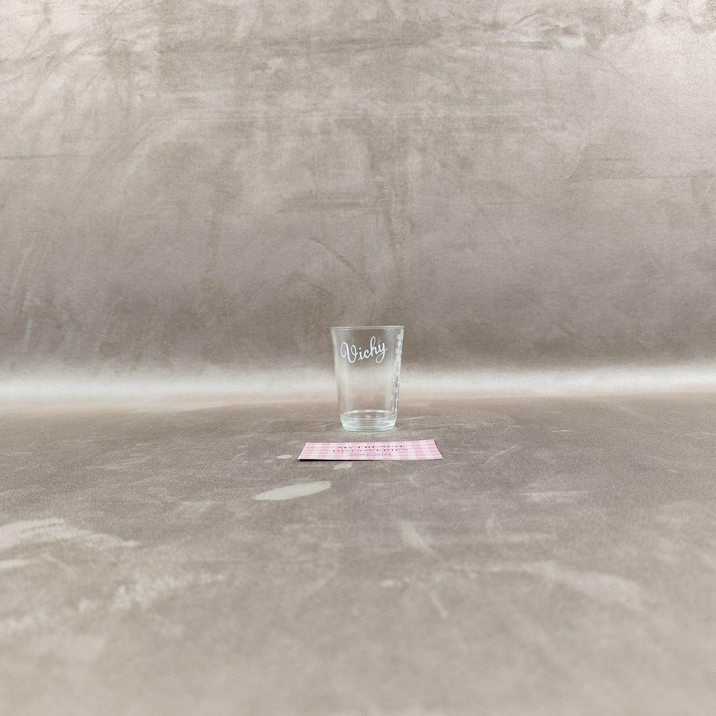 Verre de cure Vichy avec étui Verre de curiste gradué Thermalisme