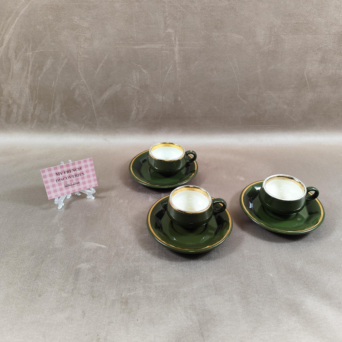 Ensemble de 3 tasses à café Helvetia B.F. Tours  Pillivuyt France Céramique verte