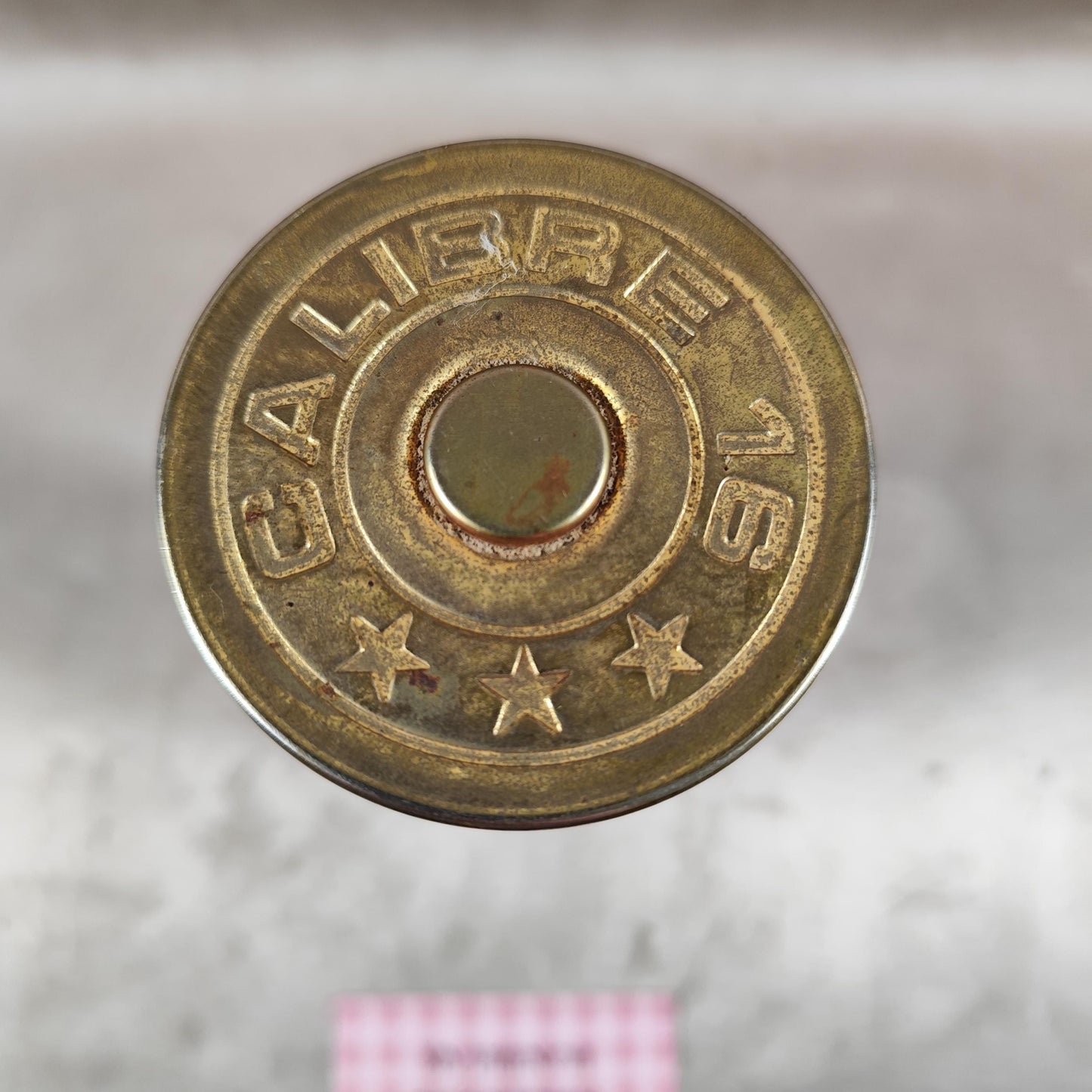 Distributeur de cigarettes vintage forme cartouche calibre 16  accessoire fumeur