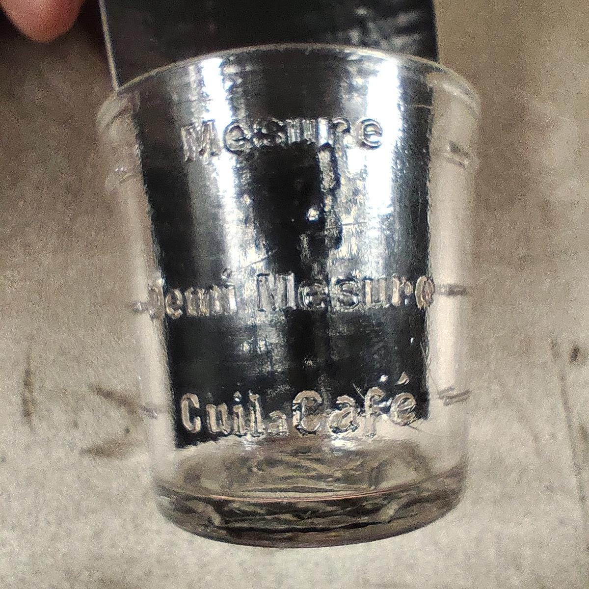 Petit verre publicitaire Antalgos Christianiens Reims Verre doseur ancien