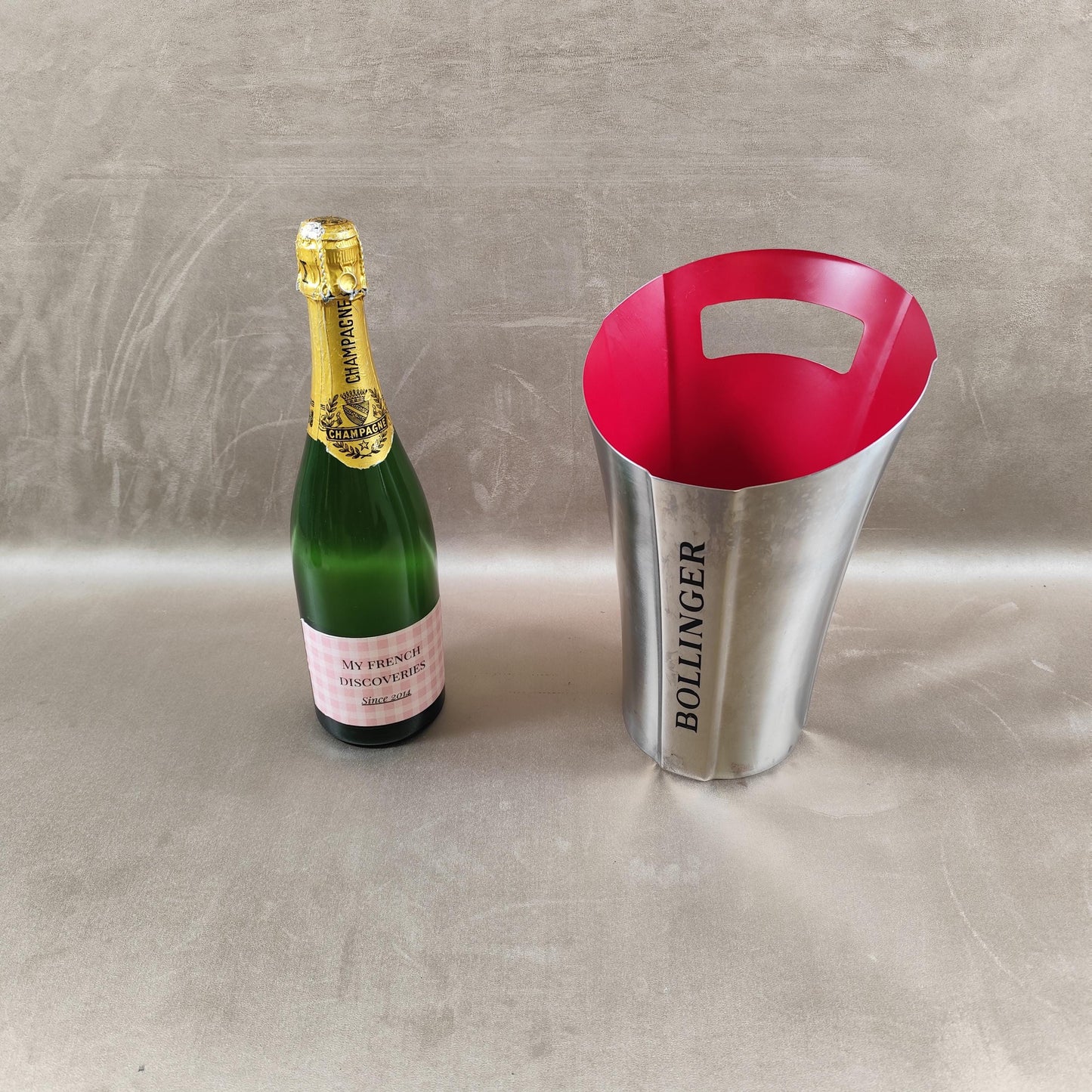 Seau à champagne Bollinger en aluminium Intérieur rouge Rafraîchisseur bouteille