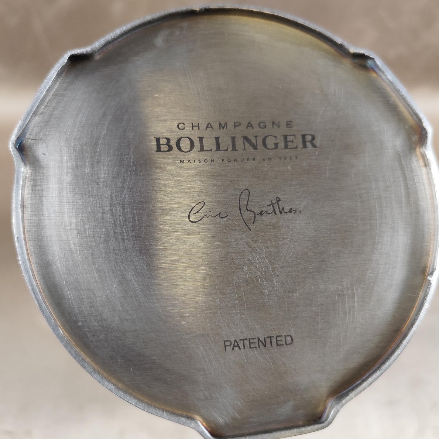 Seau à champagne Bollinger aluminium intérieur rouge Rafraîchisseur bouteille design