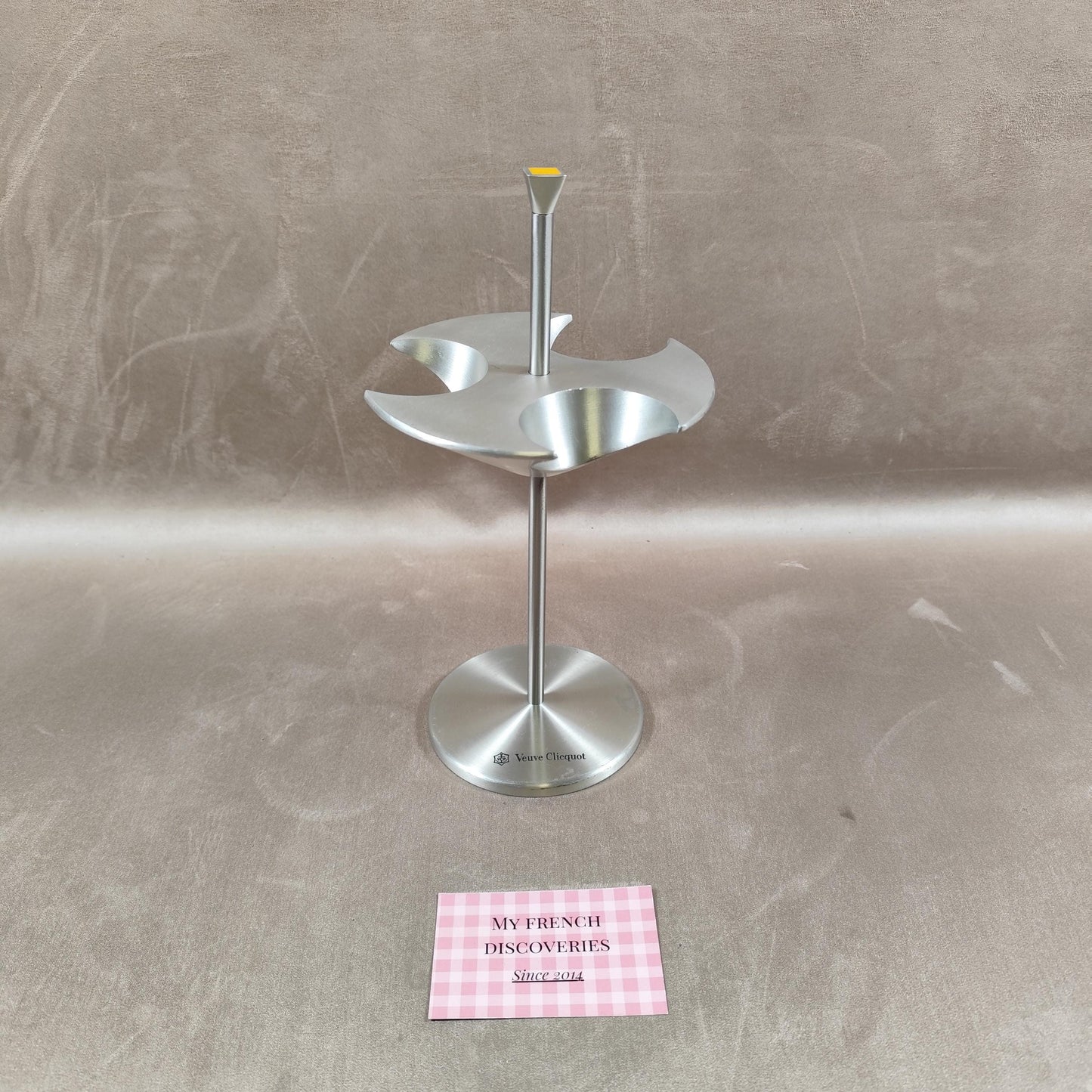 Support à champagne Veuve Clicquot en aluminium Porte 3 coupes Design bar