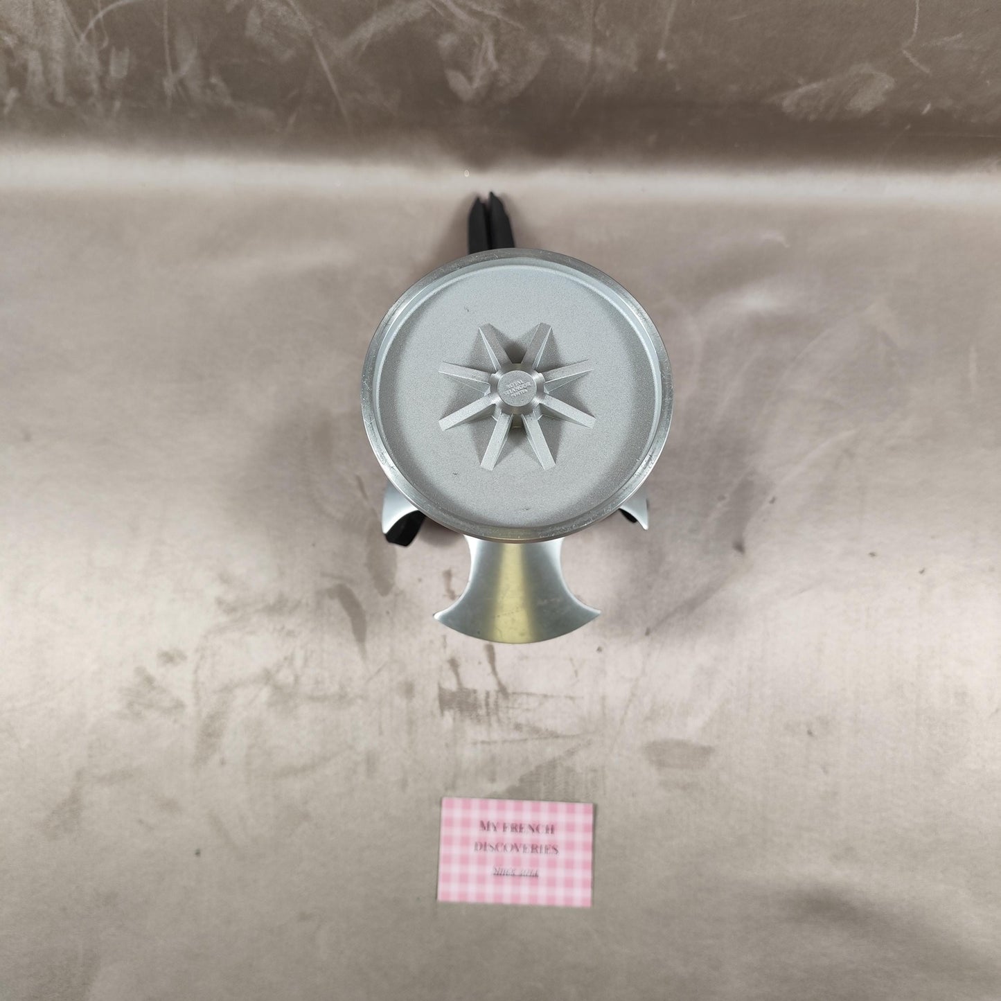 Support à champagne Veuve Clicquot en aluminium Porte 3 coupes Design bar