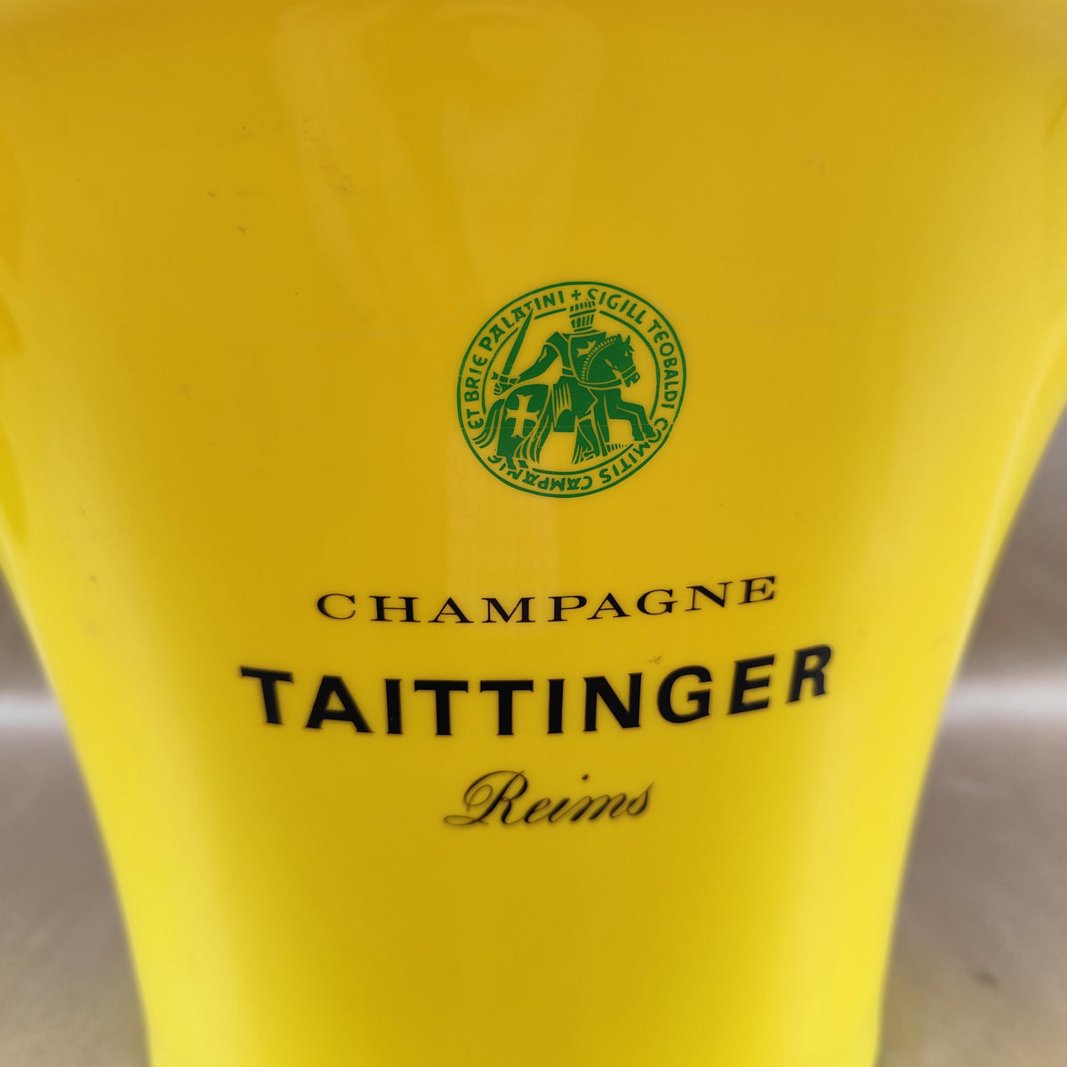Vasque à champagne Taittinger jaune Seau à bouteilles Grand format bar