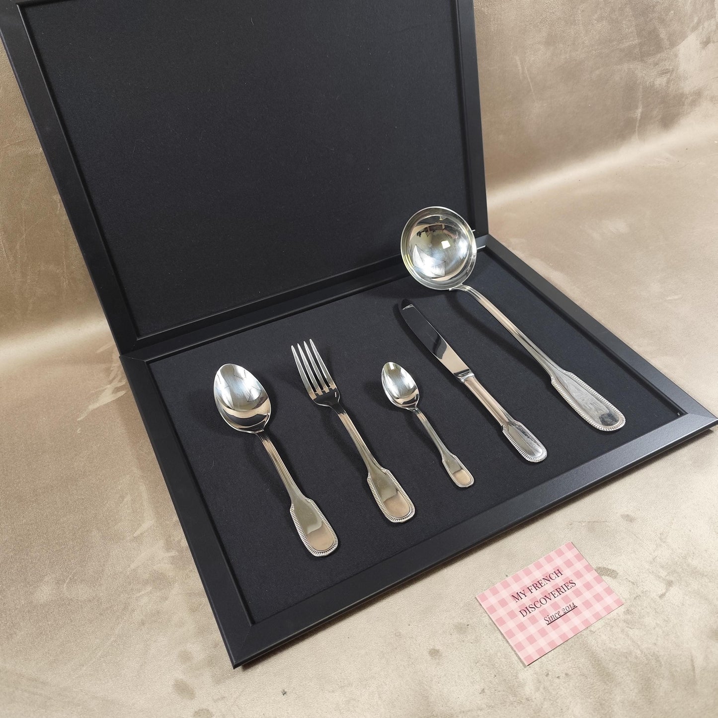 Ménagère Jean Couzon 49 pièces en inox Service de table complet 12 personnes