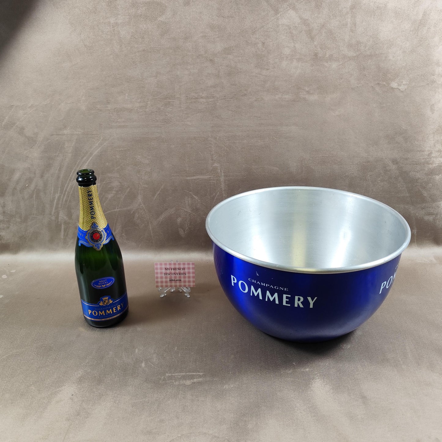 Grand seau à champagne Pommery aluminium bleu Vasque rafraîchisseur XXL
