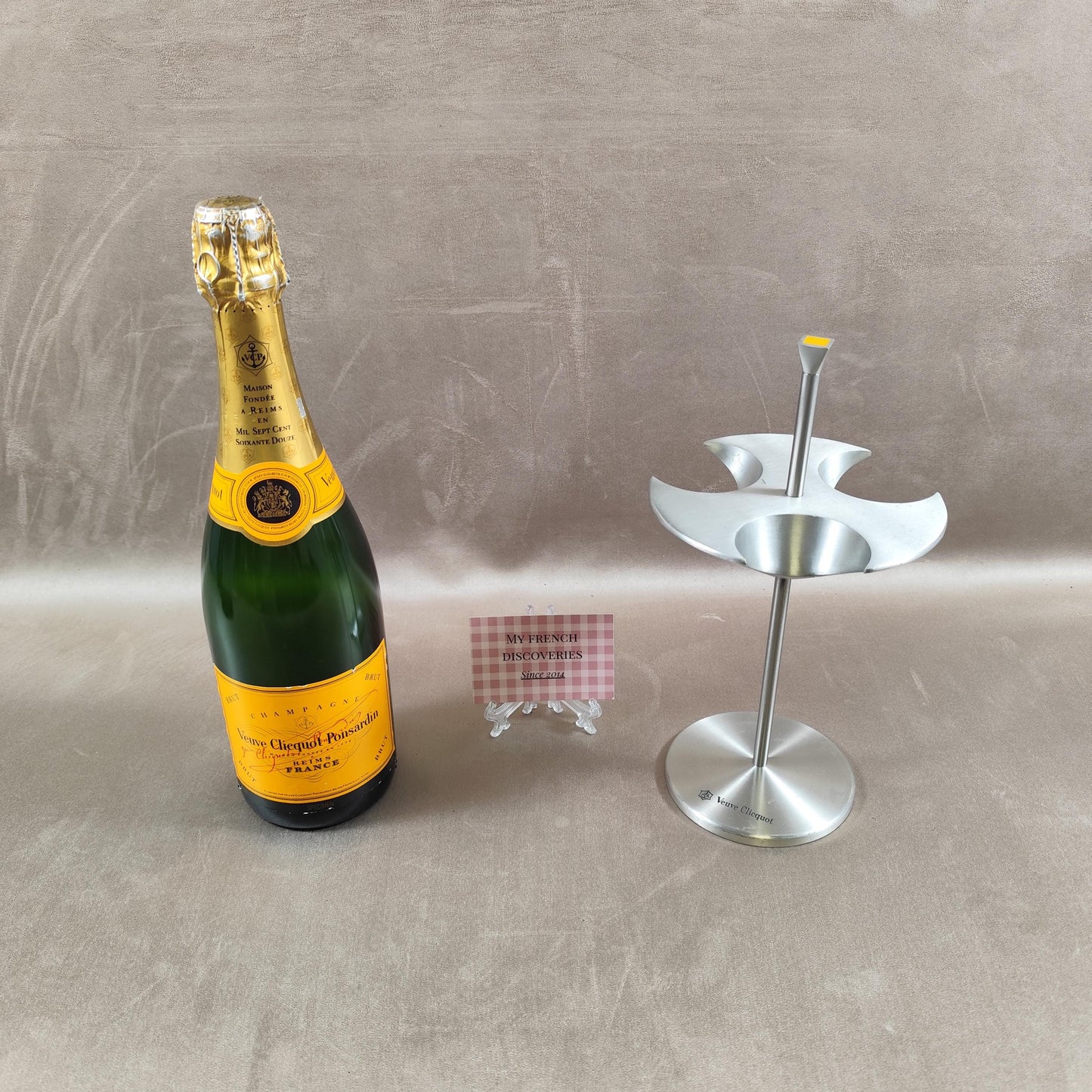 Support à champagne Veuve Clicquot en aluminium Porte 3 coupes Design bar