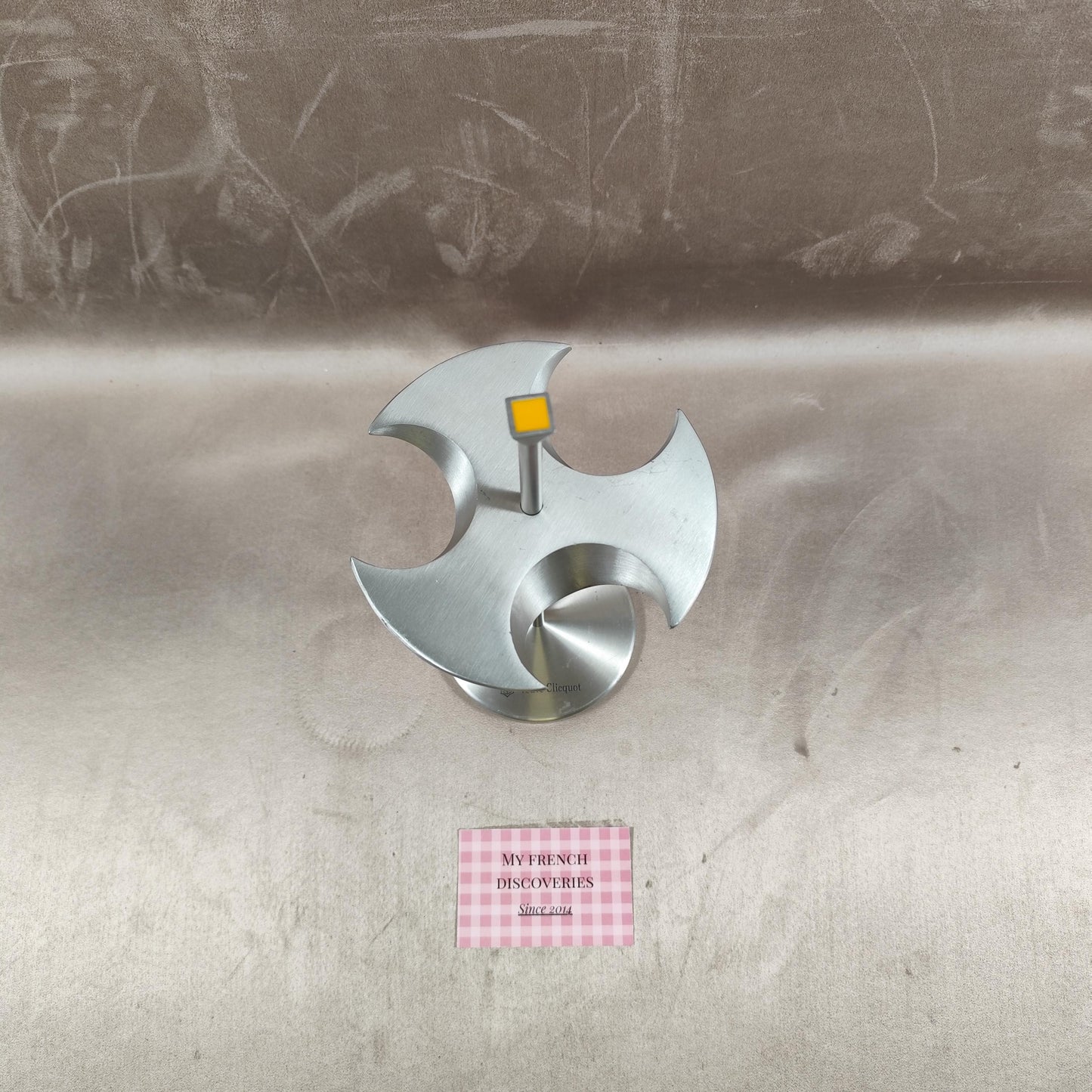 Support à champagne Veuve Clicquot en aluminium Porte 3 coupes Design bar